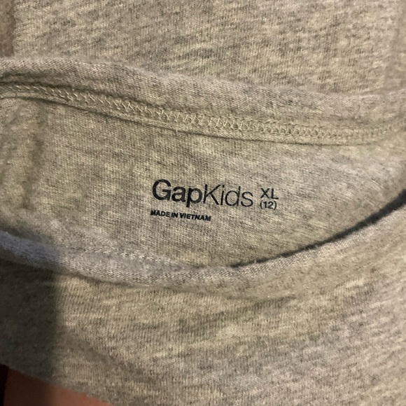 GAP‎ Kids Shark Graphic Tee - Picture 3 of 3